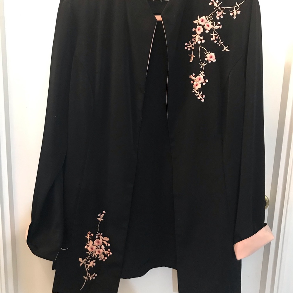 Two Piece Sets With Shell And Jacket. - image 3